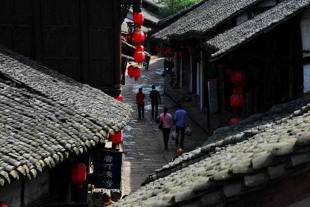 了解问题 快速解答-怎样让一个抑郁的人开心呢?有问必答平台